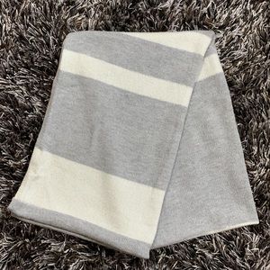 American Eagle infinity scarf